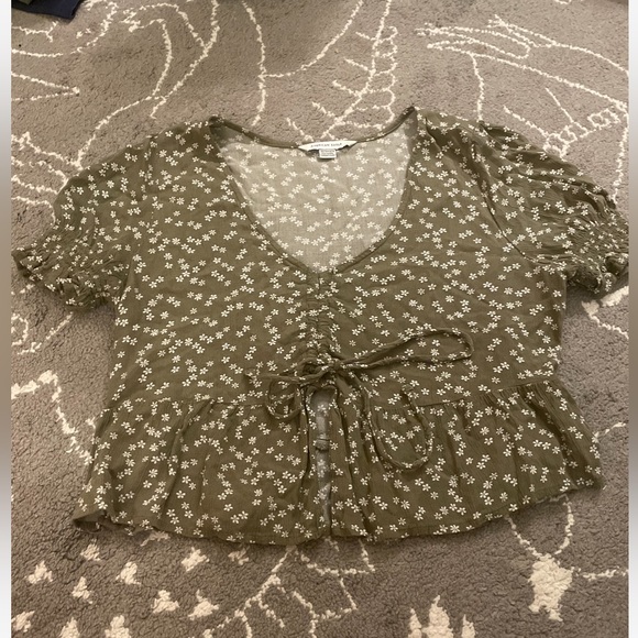 American Eagle cute tie front top - Picture 1 of 5